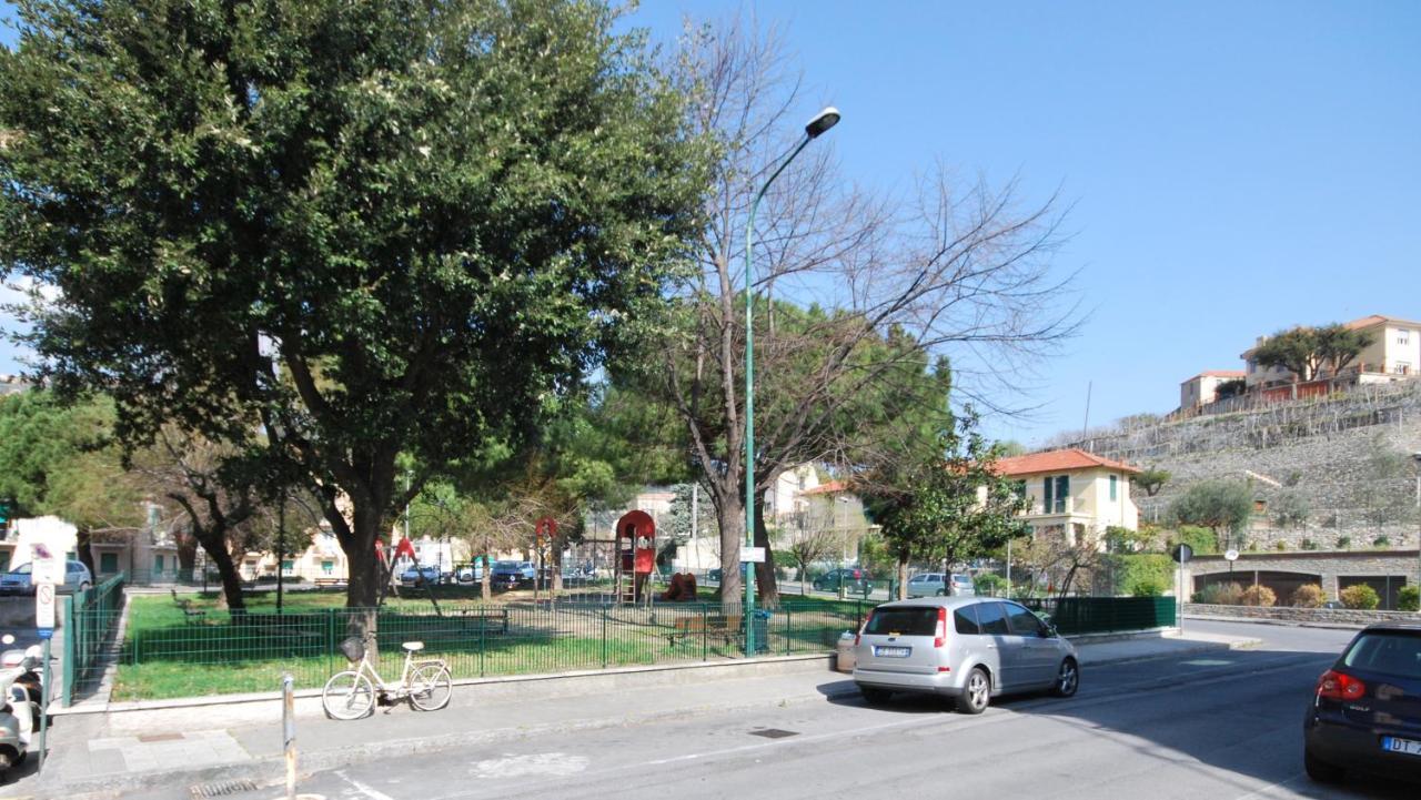 Appartamenti Con Giardino E Posto Auto Per Famiglie Finale Ligure Eksteriør bilde