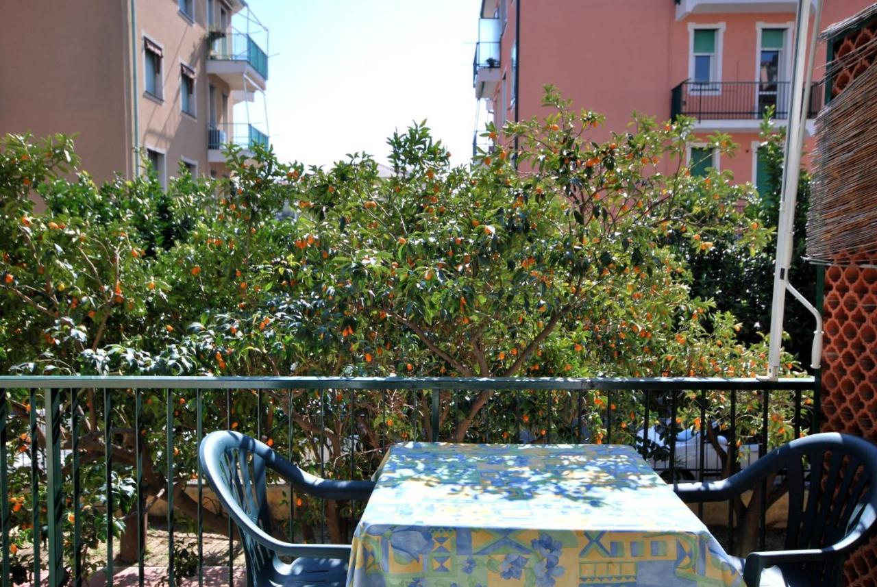Appartamenti Con Giardino E Posto Auto Per Famiglie Finale Ligure Eksteriør bilde