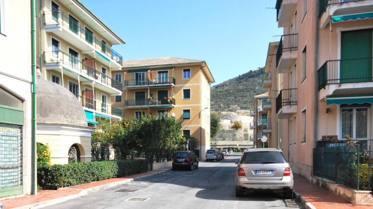 Appartamenti Con Giardino E Posto Auto Per Famiglie Finale Ligure Eksteriør bilde