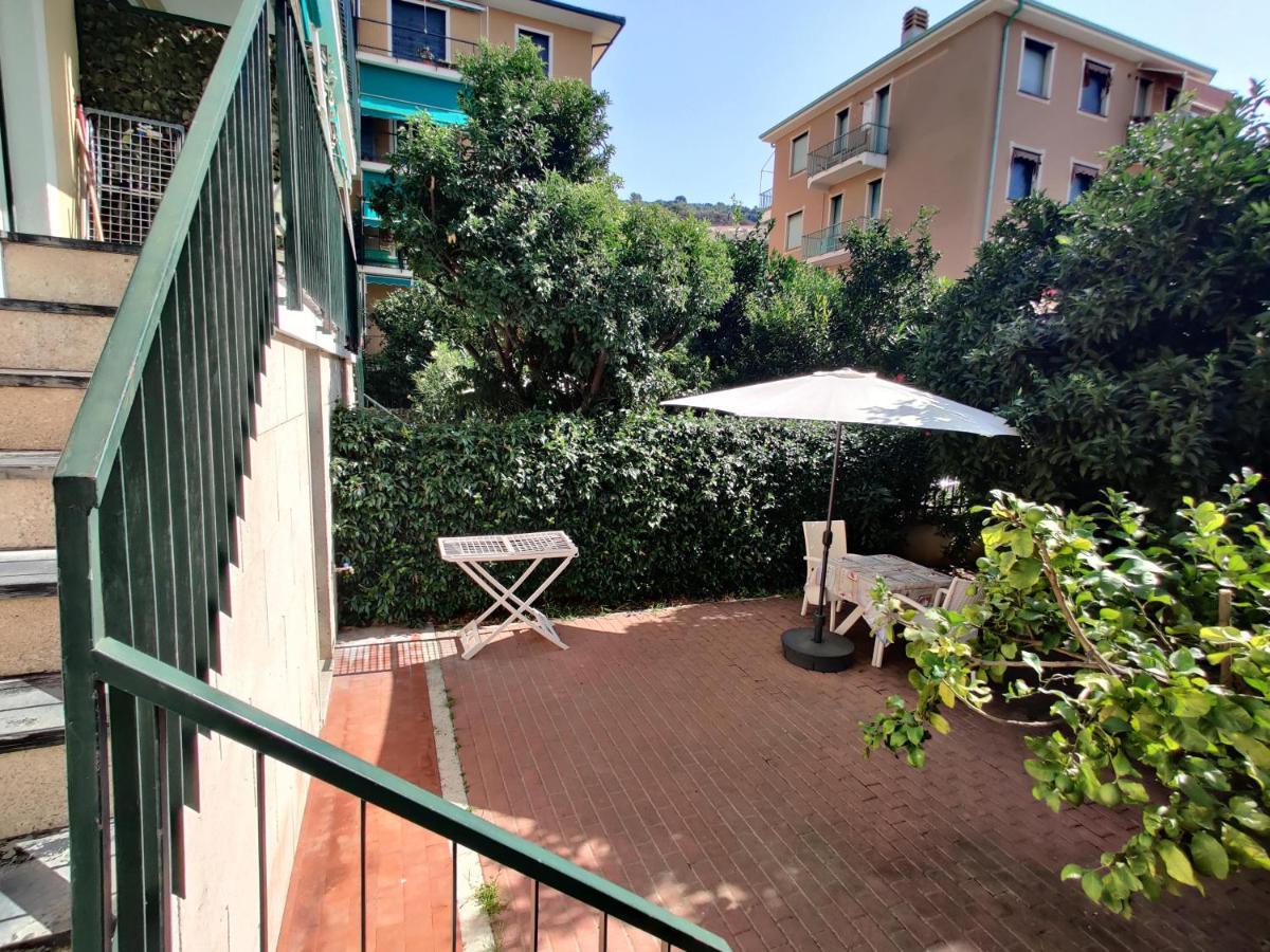 Appartamenti Con Giardino E Posto Auto Per Famiglie Finale Ligure Eksteriør bilde
